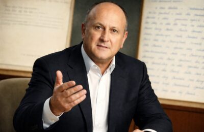 Dan Șucu a dat 58 de note informative pentru Securitate sub numele conspirativ Mircea Crișan