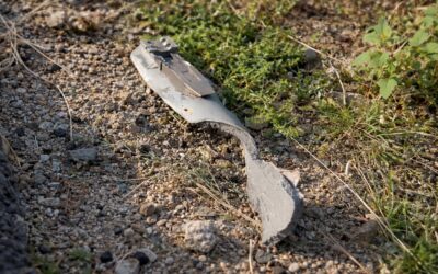Avertisment pentru turiști după ce resturi de drone au fost găsite pe litoral la Tuzla și Năvodari