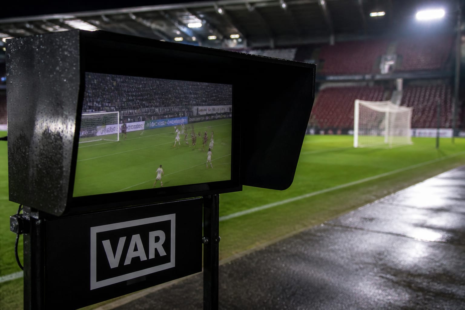 CFR Cluj învinge FCSB cu un gol din penalti la trei zile după ce a intrat în insolvență