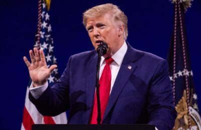 Donald Trump evacuat în secret de la summitul NATO din cauza unei amenințări cu asasinatul