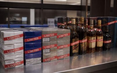 Noi limite pentru cantitățile de țigări și alcool care pot fi aduse în țară fără taxe