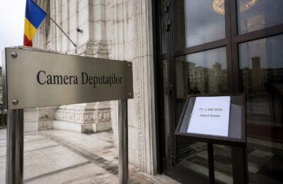 Un proiect care permite plata serviciilor medicale private din CASS a ajuns la votul final în Camera Deputaților