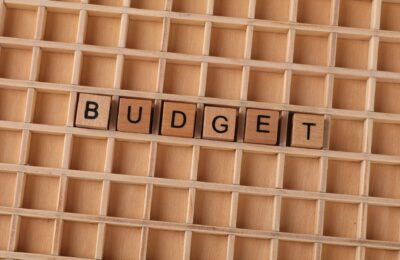 51% dintre români cred că se pricep la bani, dar numai 13% obțin un scor ridicat la test