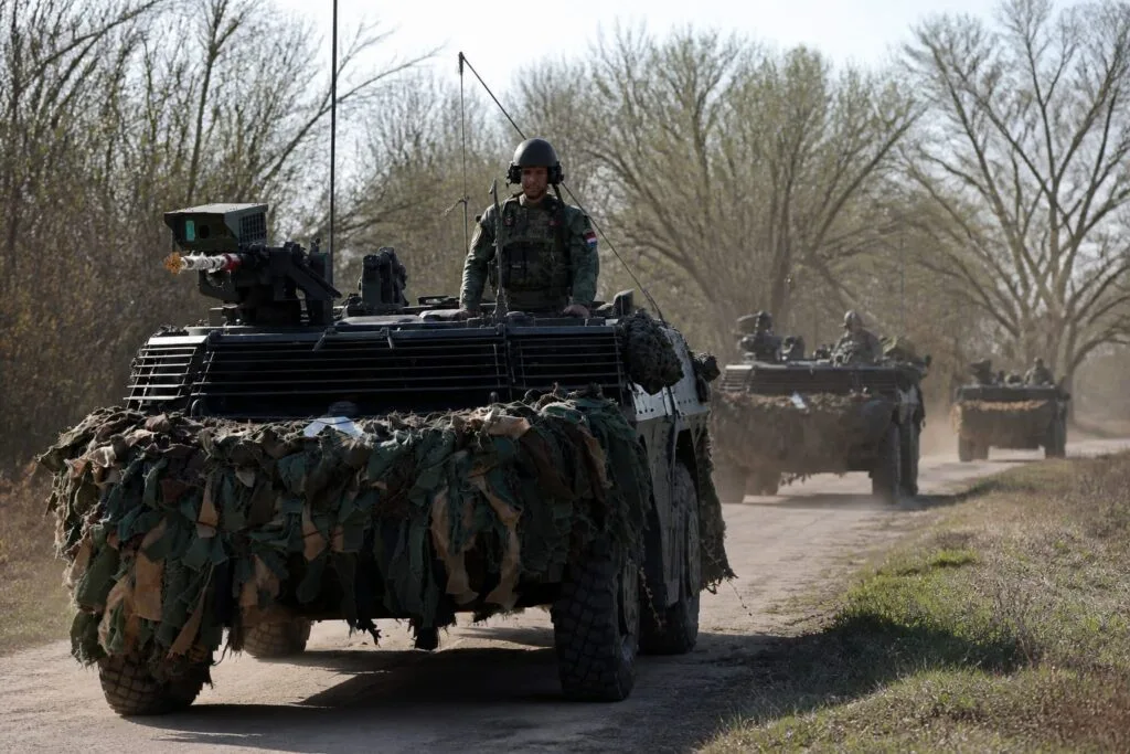 Țările de Jos numesc Rusia inamic, pe fondul avertismentelor privind un posibil conflict cu NATO
